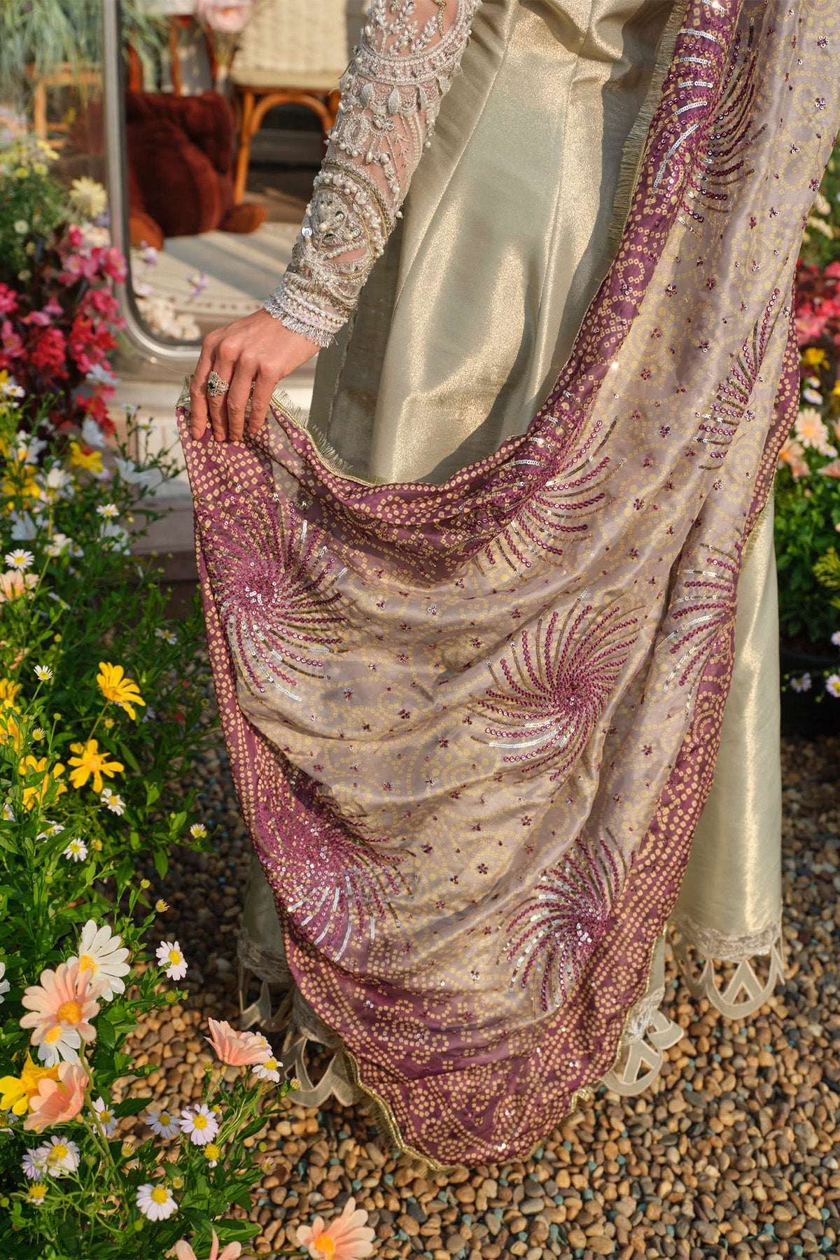 https://cdn.shopify.com/s/files/1/0523/4327/5696/files/MYSIEbyTAHIRA_1904.jpg?v=1770189652