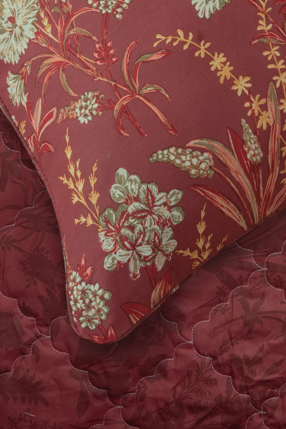 Marsala T-150 Bed Throw