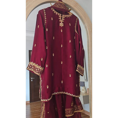 Maya x Deep Maroon