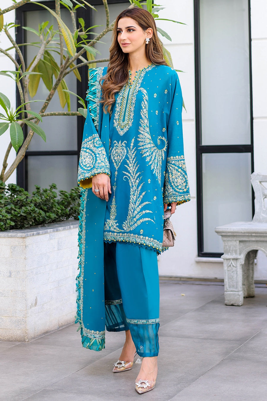 https://cdn.shopify.com/s/files/1/0081/0283/8329/products/Mehryn-Tiwana_01.jpg?v=1650873975