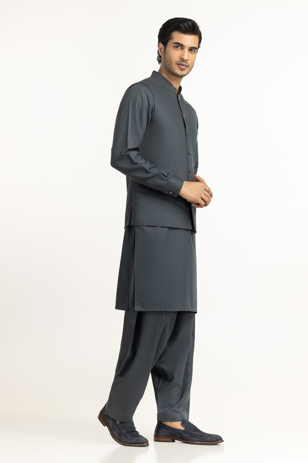 Regular Fit Styling Suits