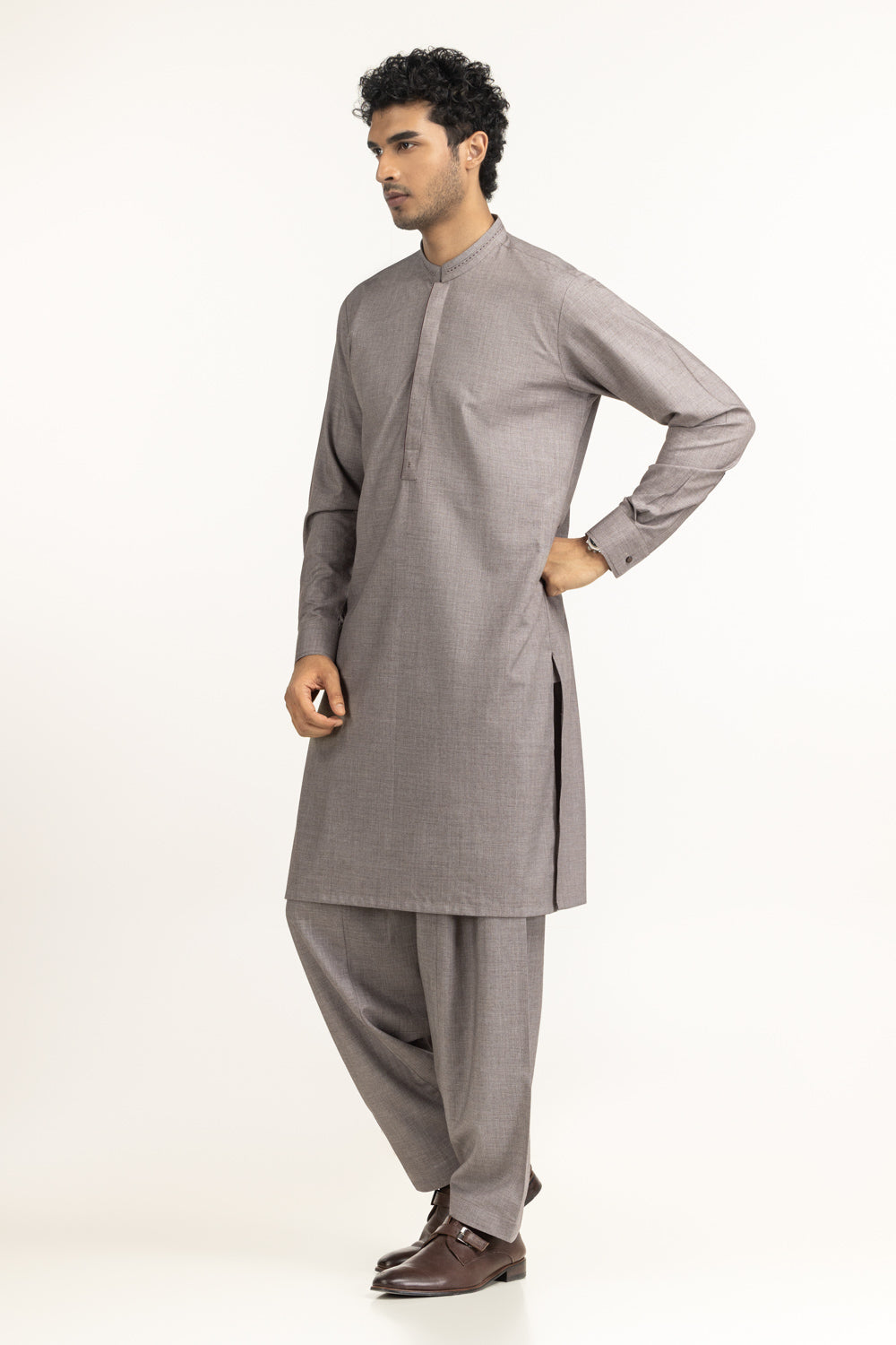 Regular Fit Styling Suits
