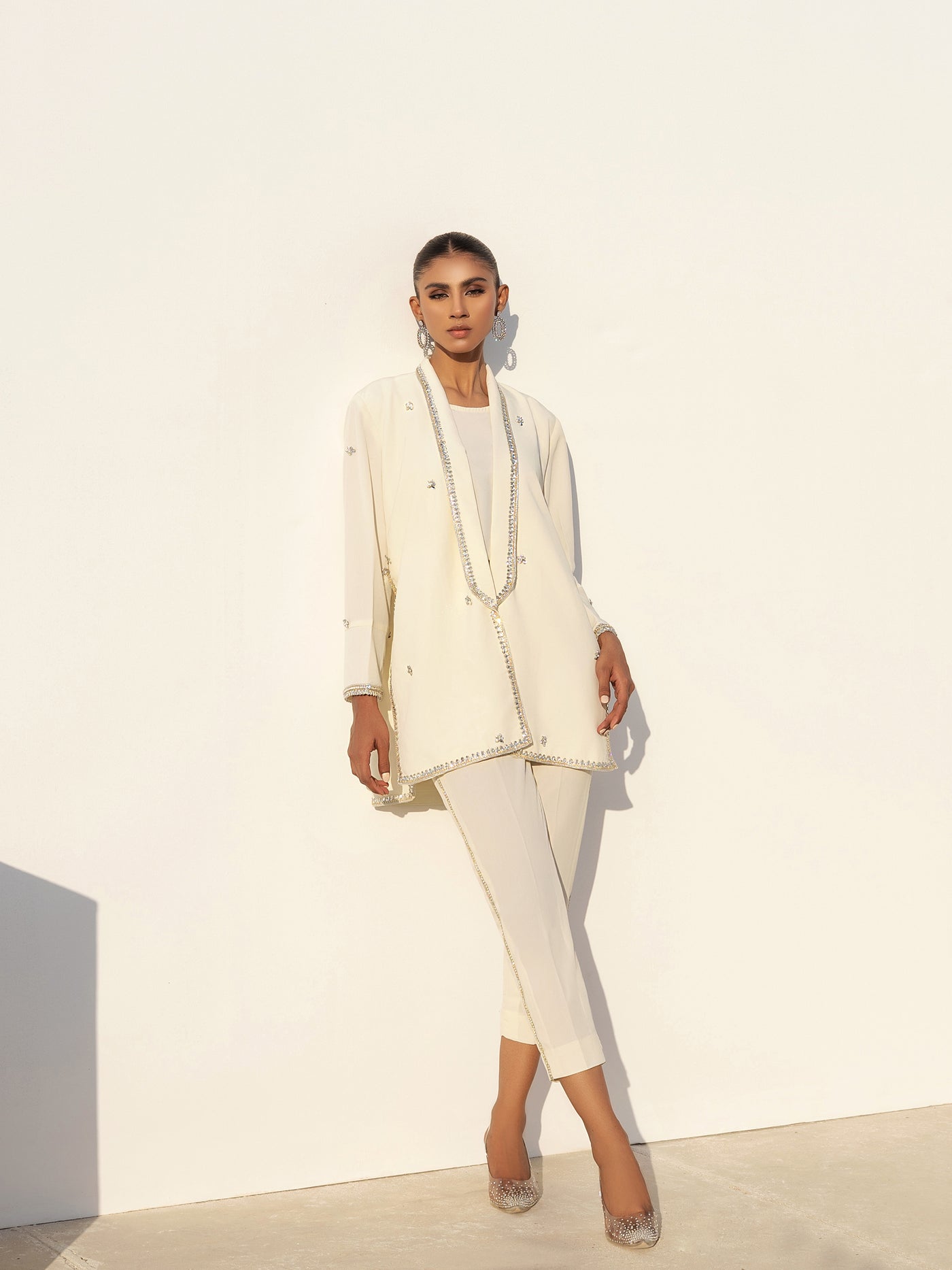 https://i0.wp.com/iqa.design/wp-content/uploads/2024/01/Mira-Ivory-4.jpg?fit=1920%2C2560&ssl=1