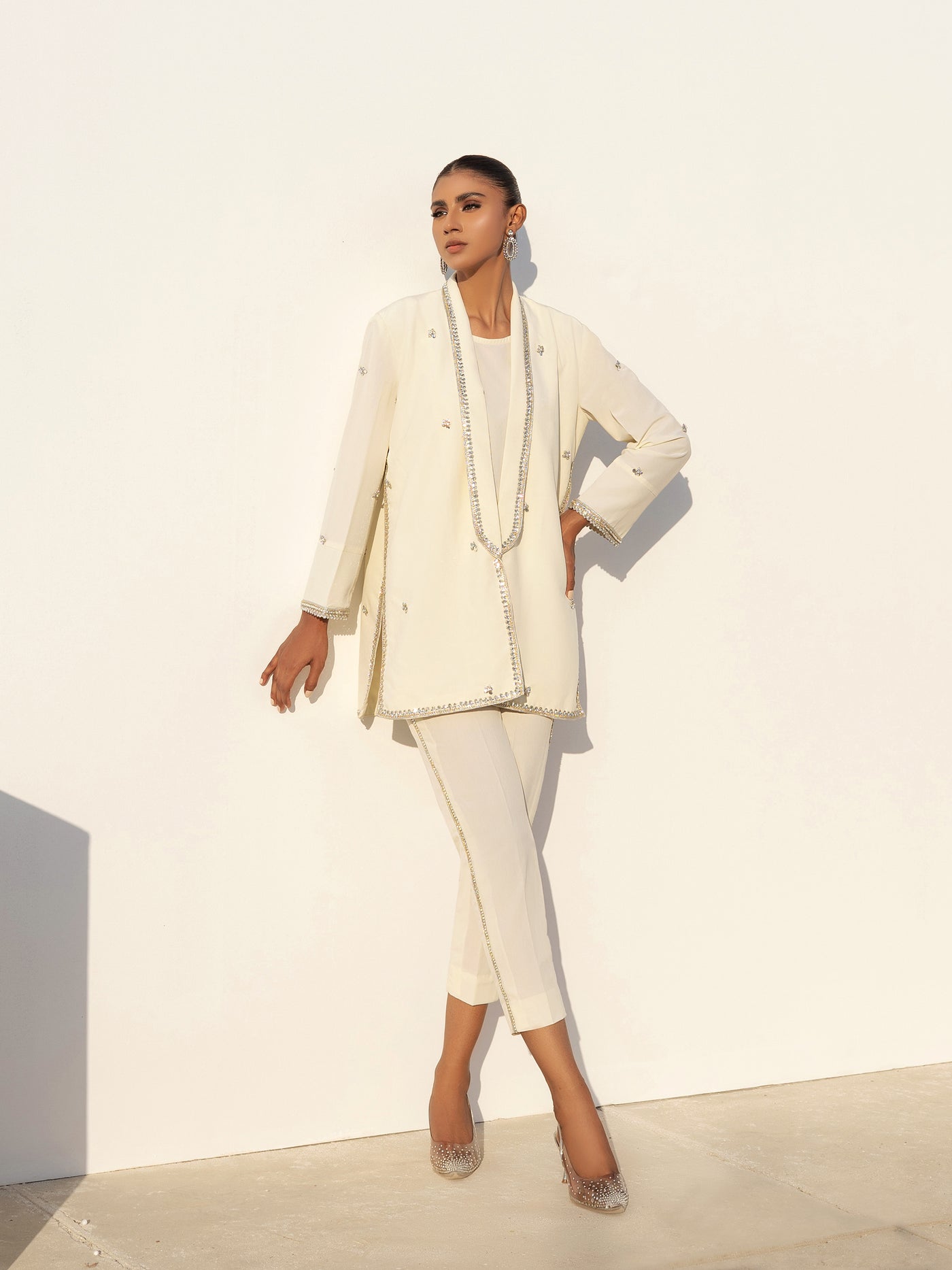 https://i0.wp.com/iqa.design/wp-content/uploads/2024/01/Mira-Ivory-5.jpg?fit=1920%2C2560&ssl=1
