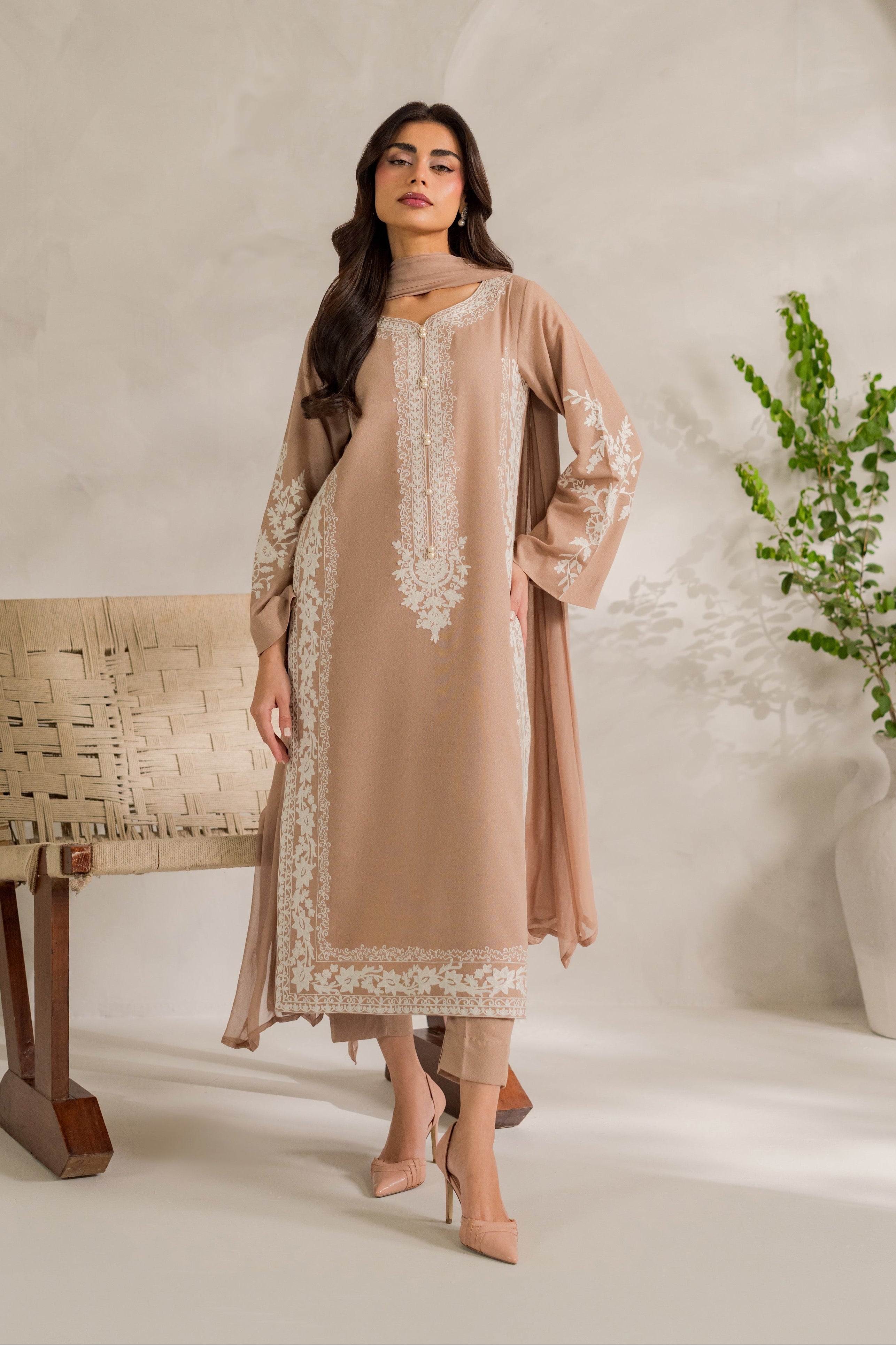 Anoosh | Ready to Ship