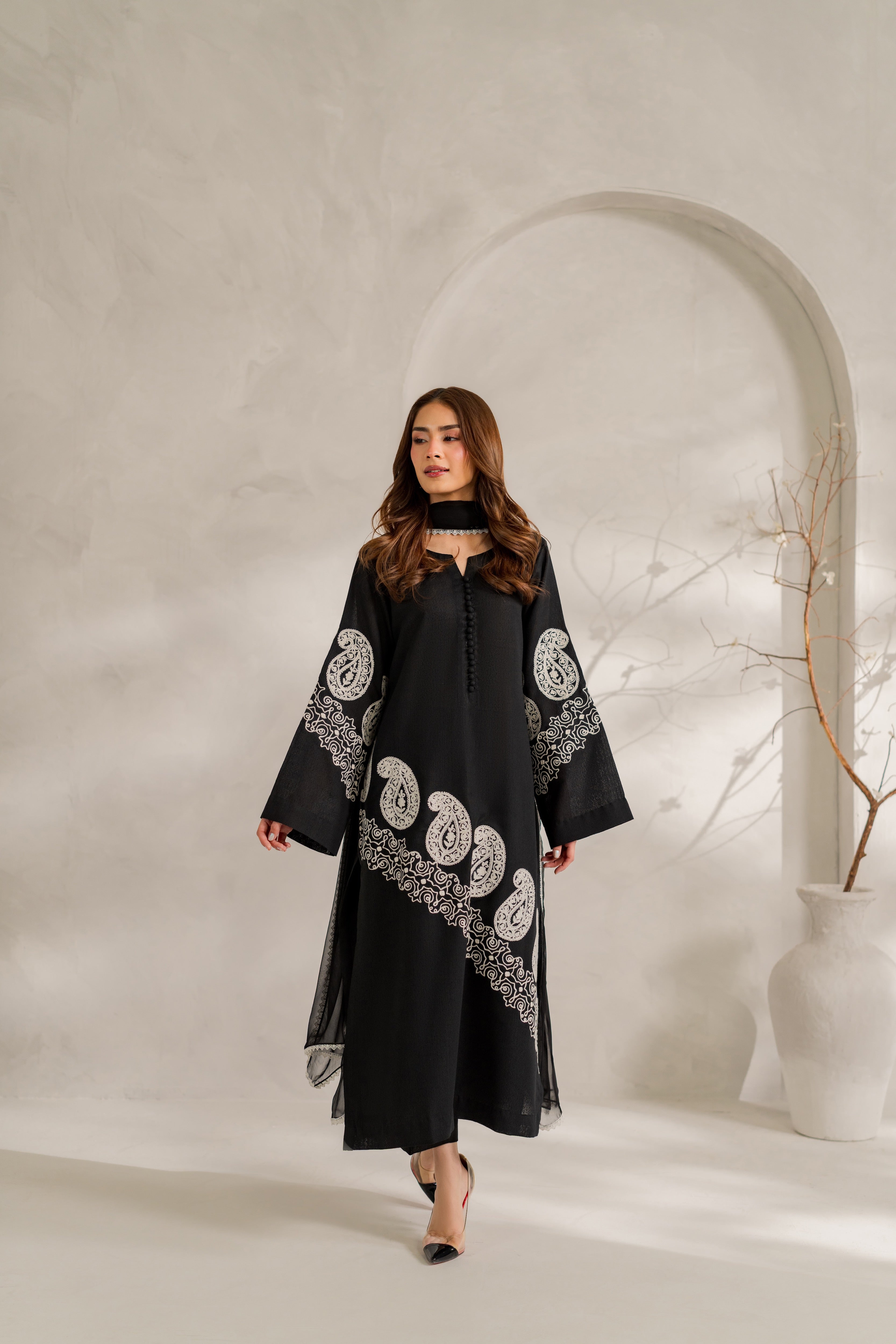 Ayna | Ready to Ship