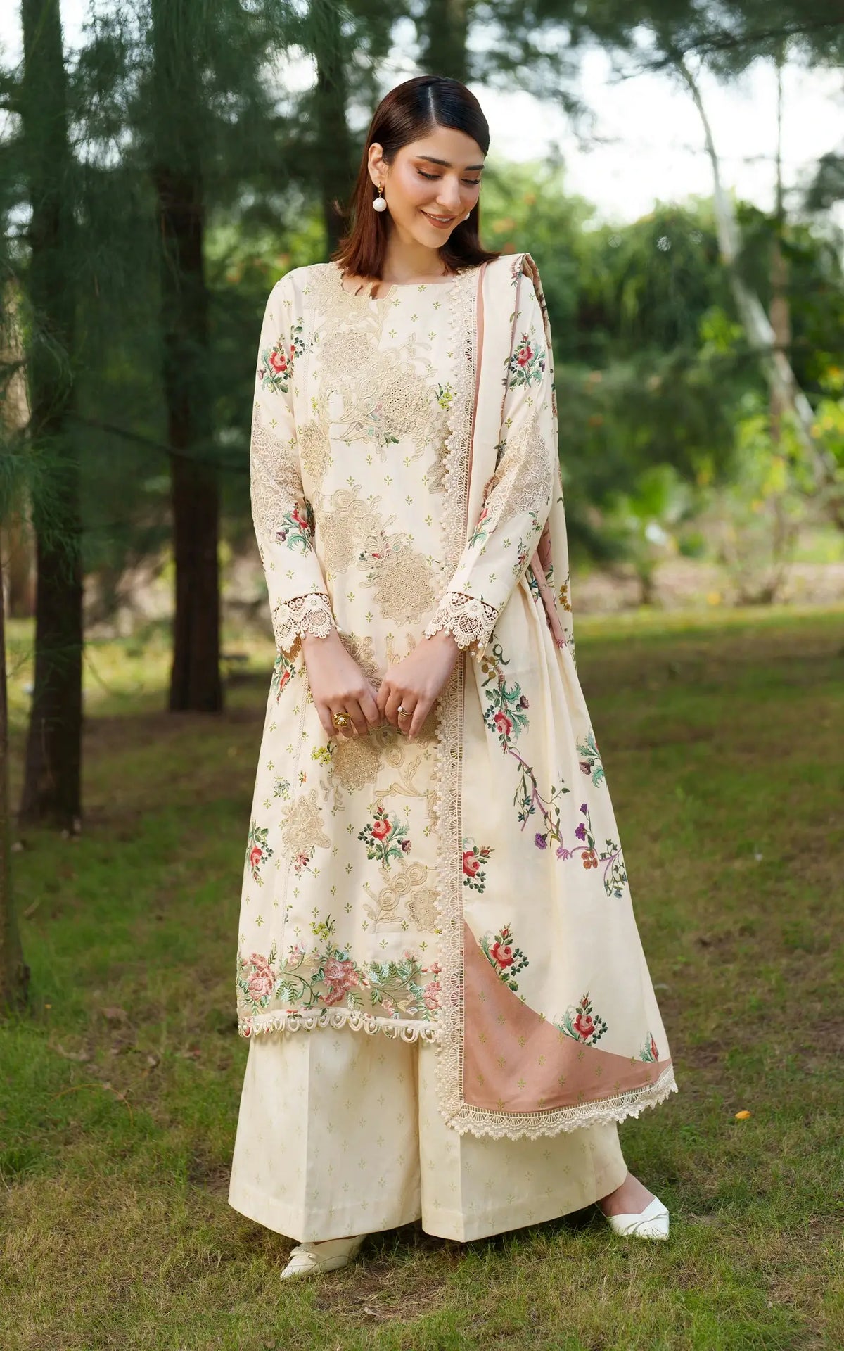 Misty Meadows-MWL25-08 | 3pcs Embroidered Unstitched Winter