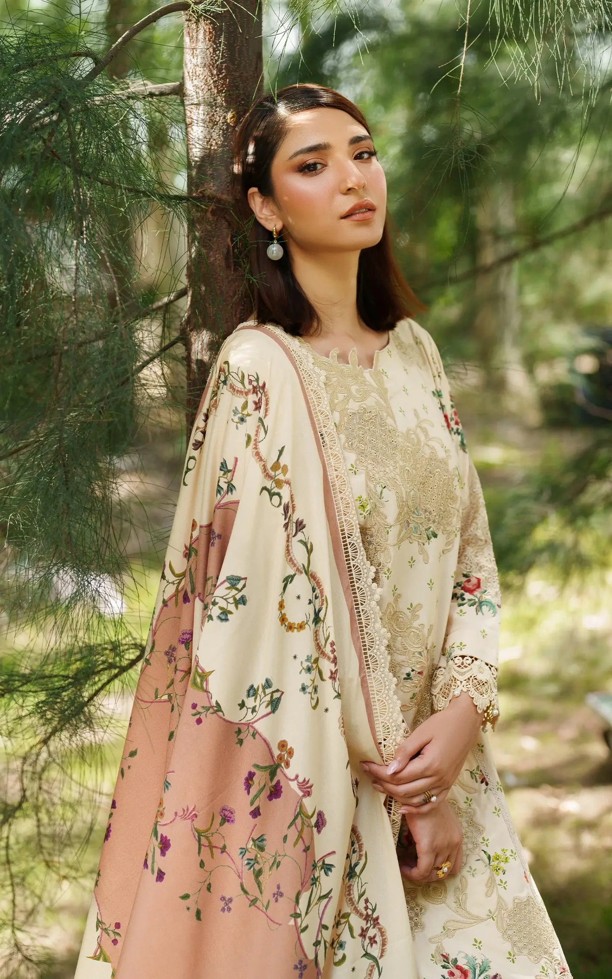 Misty Meadows-MWL25-08 | 3pcs Embroidered Unstitched Winter