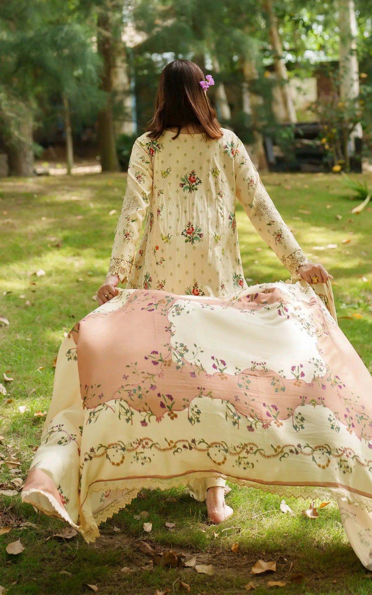 Misty Meadows-MWL25-08 | 3pcs Embroidered Unstitched Winter