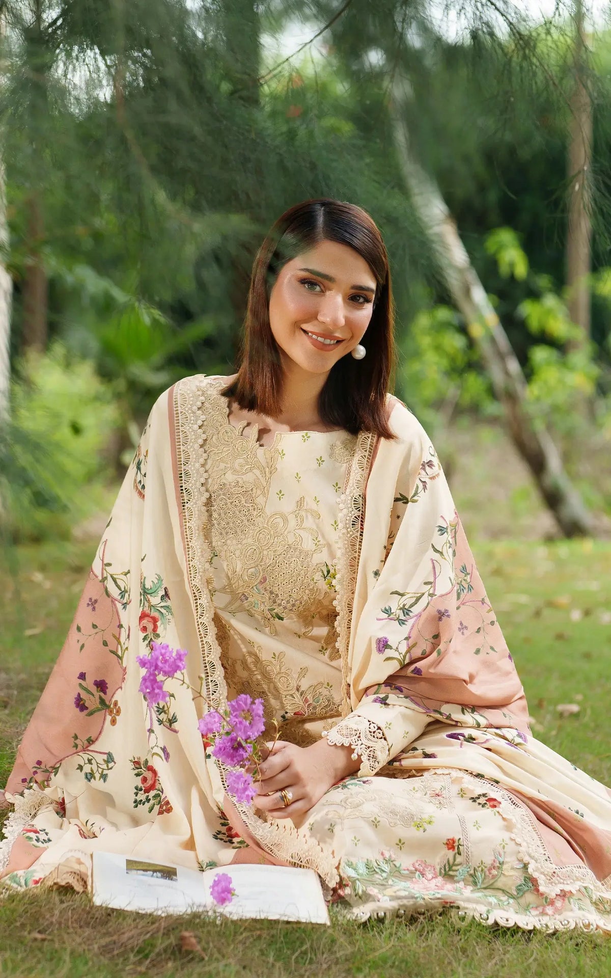 Misty Meadows-MWL25-08 | 3pcs Embroidered Unstitched Winter