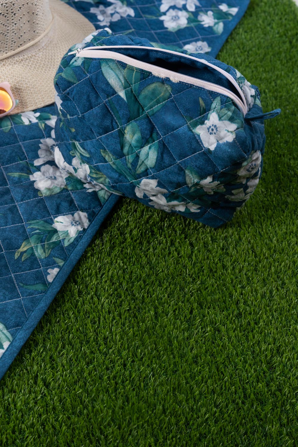 Morning Bloom T-150 Quilted Pouch
