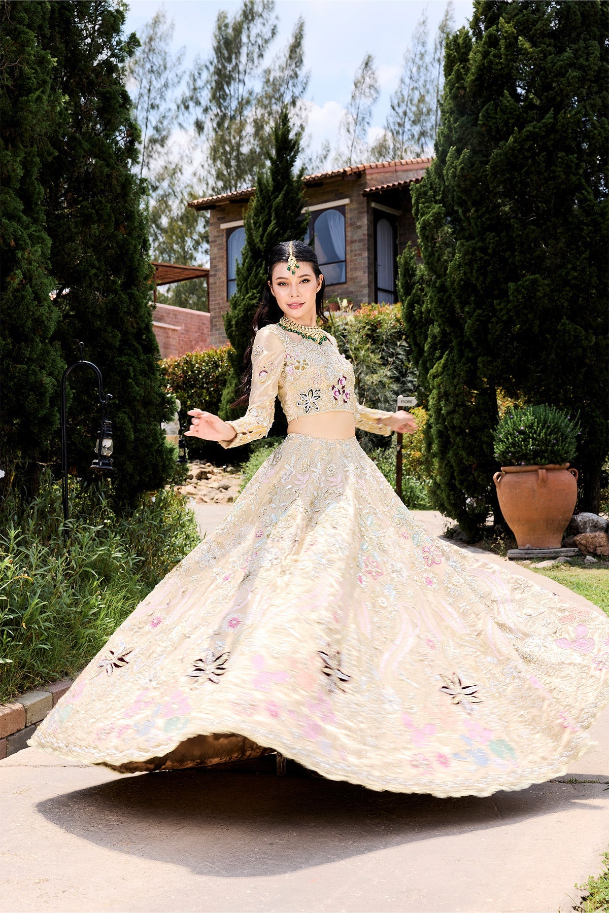 https://cdn.shopify.com/s/files/1/0523/4327/5696/files/MysiebyTahira3462.jpg?v=1776069753