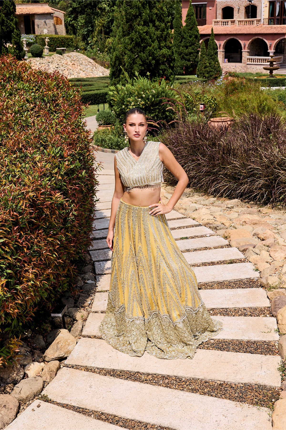 https://cdn.shopify.com/s/files/1/0523/4327/5696/files/MysiebyTahira3592.jpg?v=1776070581