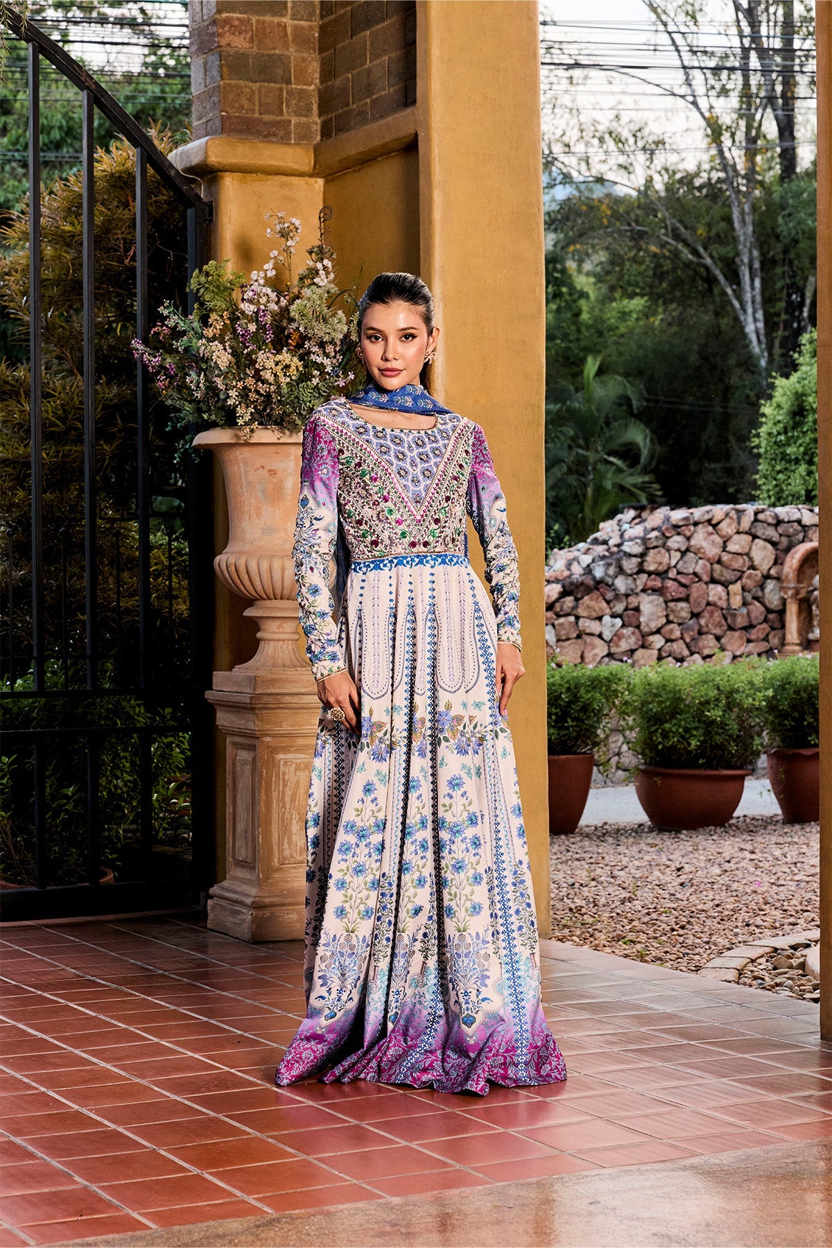 https://cdn.shopify.com/s/files/1/0523/4327/5696/files/MysiebyTahira4411.jpg?v=1778067972