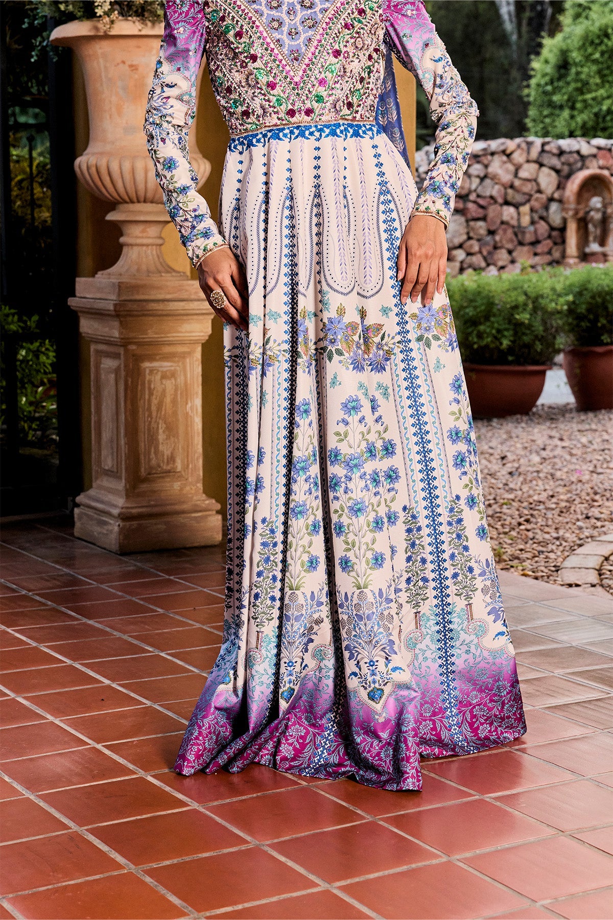 https://cdn.shopify.com/s/files/1/0523/4327/5696/files/MysiebyTahira4416.jpg?v=1778067972