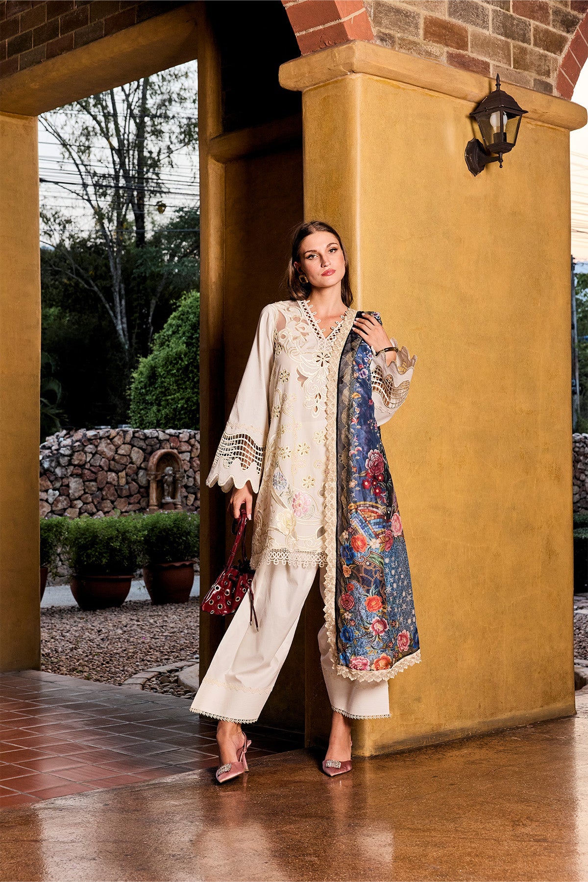 https://cdn.shopify.com/s/files/1/0523/4327/5696/files/MysiebyTahira4439.jpg?v=1777371372