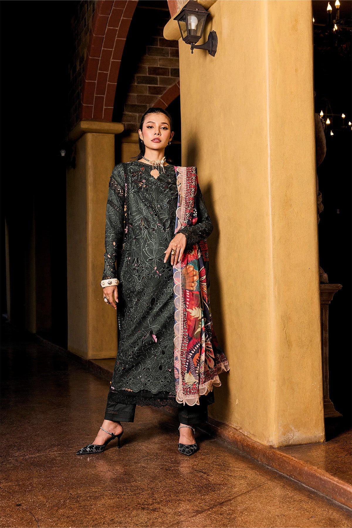 https://cdn.shopify.com/s/files/1/0523/4327/5696/files/MysiebyTahira4478.jpg?v=1777370552