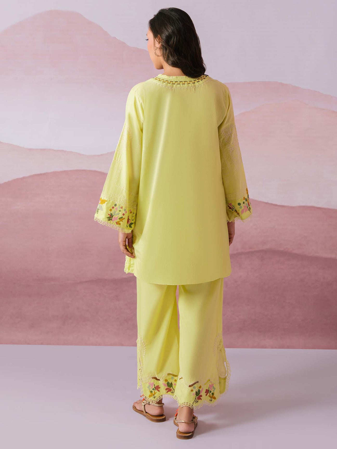 SKINNY MALTA, IZAAR &amp; DUPATTA