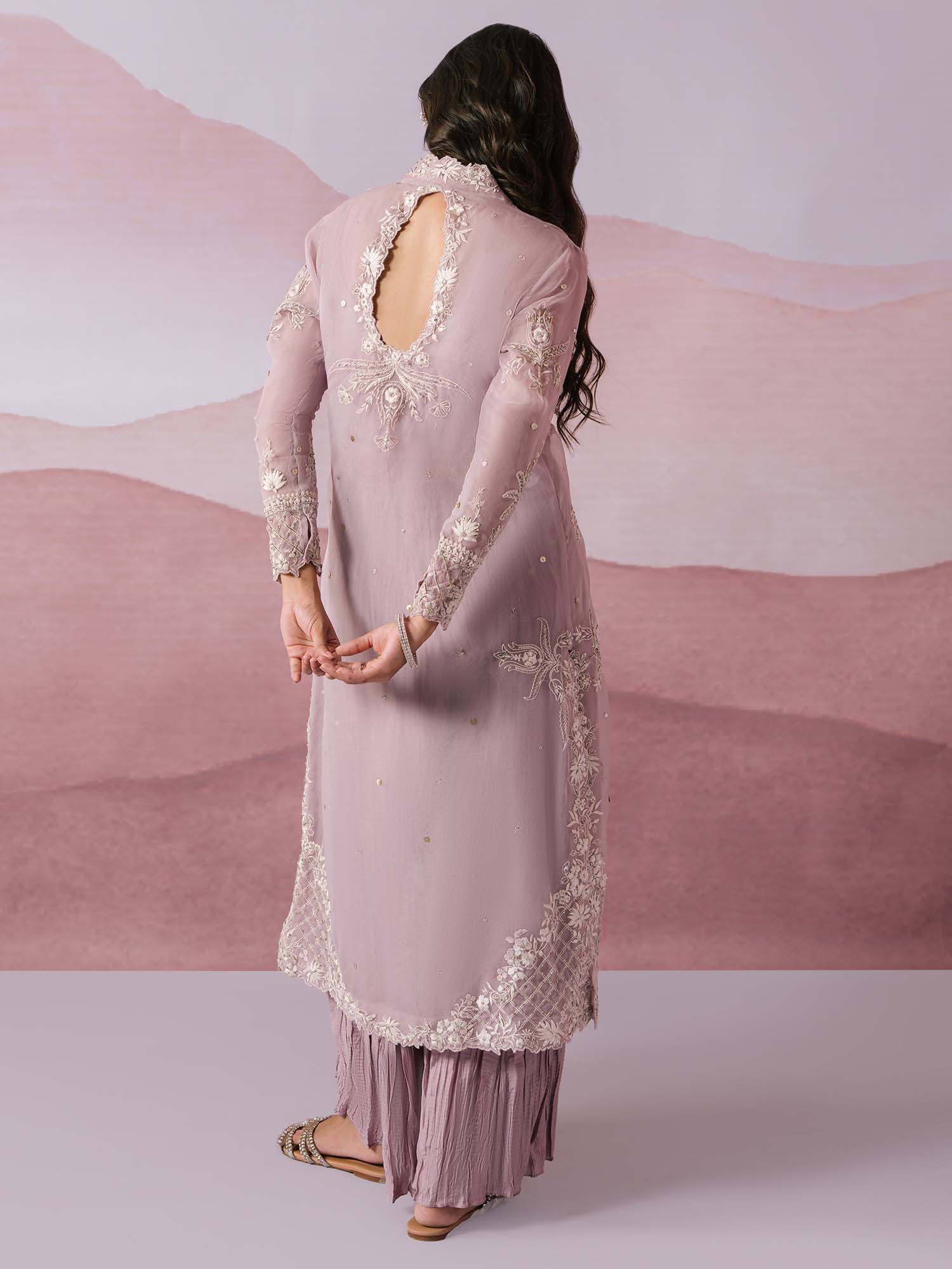 ANAM, CHOLI & CRUSHED IZAARanam-choli-crushed-izaar