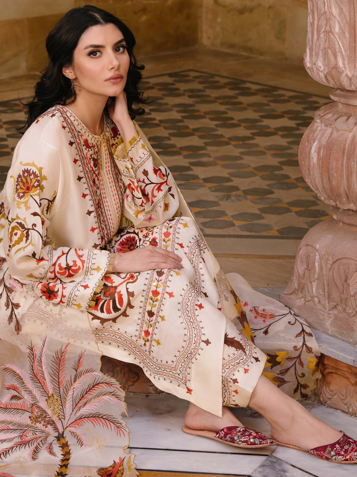MALTA, IZAAR & DUPATTAmalta-izaar-dupatta