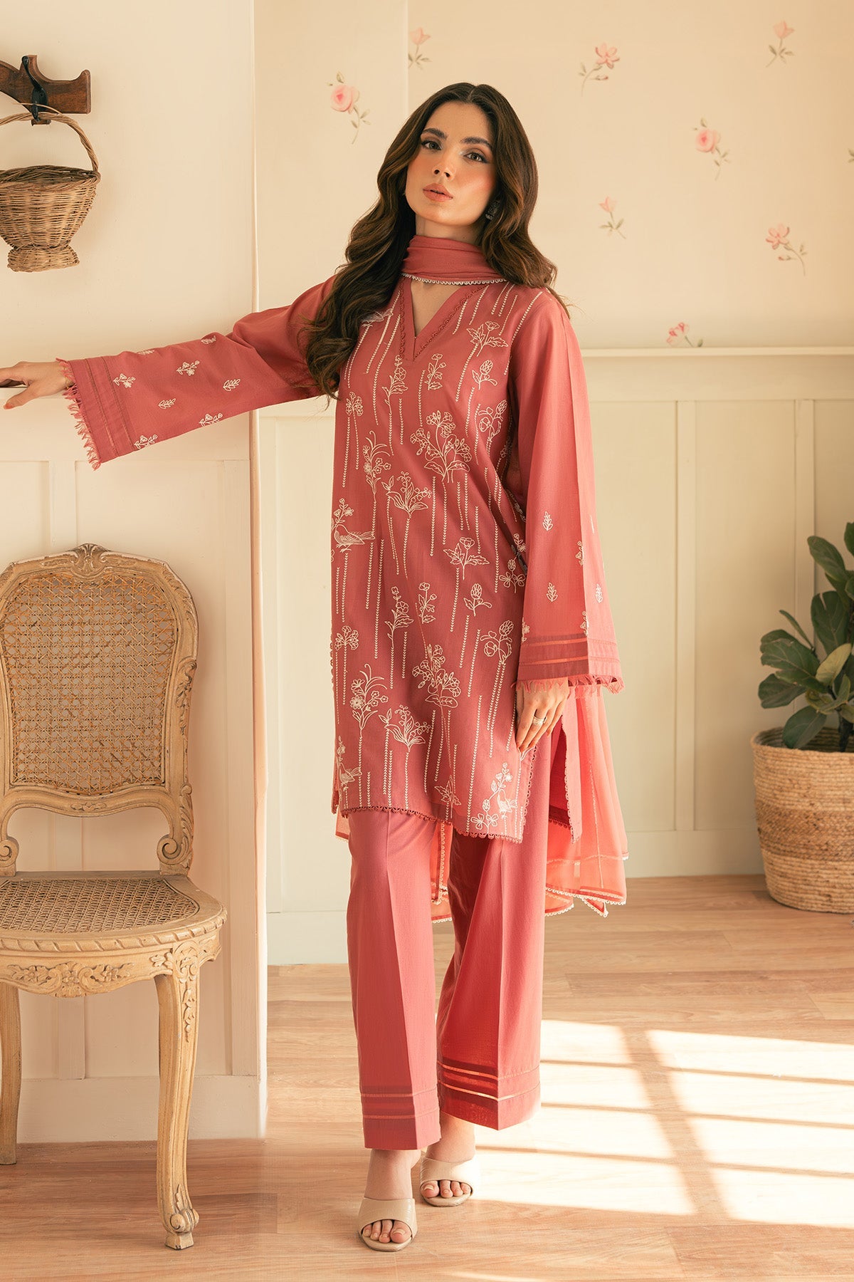 https://cdn.shopify.com/s/files/1/0704/5916/2937/files/NAT04047-Enhanced-NR.jpg?v=1752139850