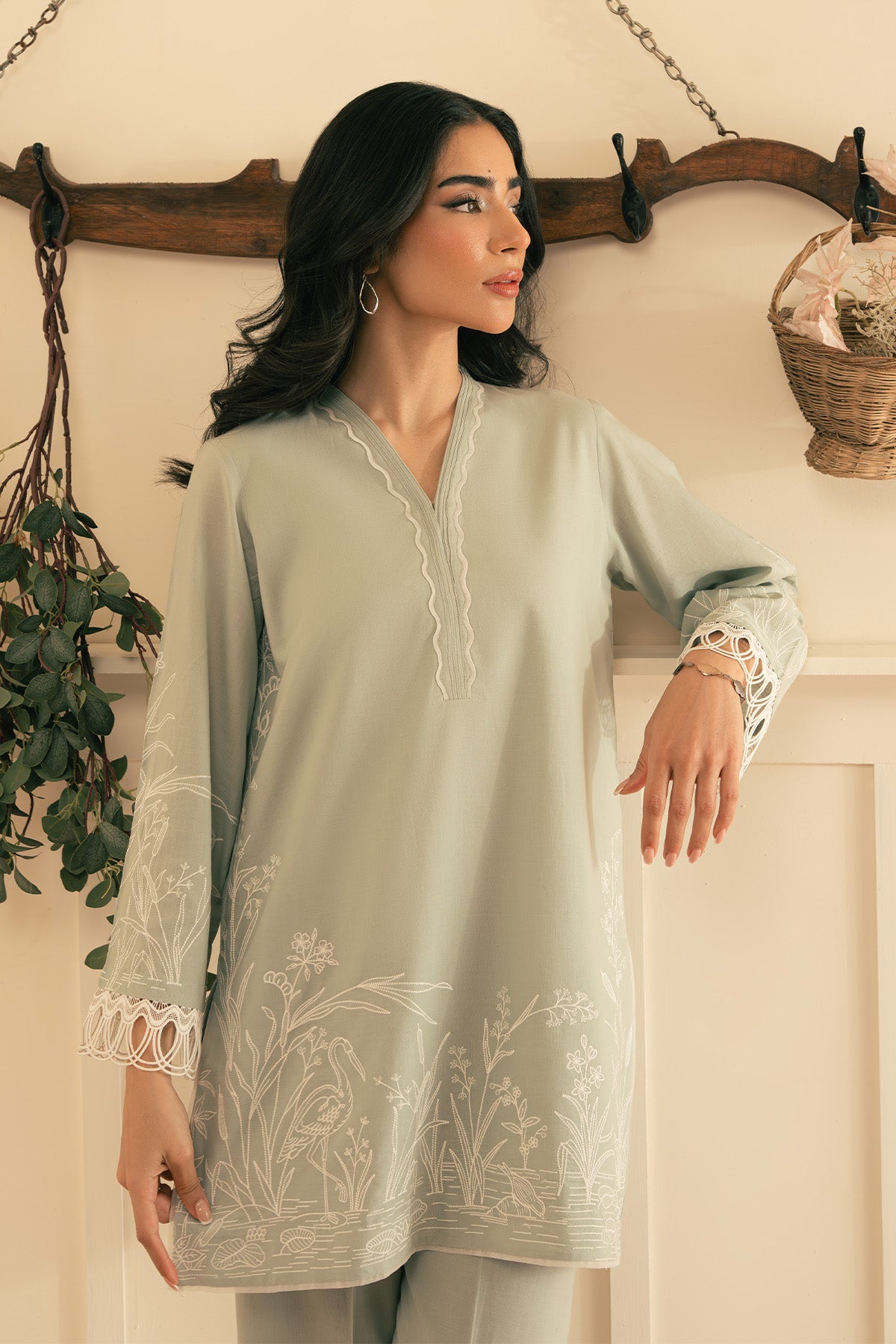 https://cdn.shopify.com/s/files/1/0704/5916/2937/files/NAT04443-Enhanced-NR.jpg?v=1752139847