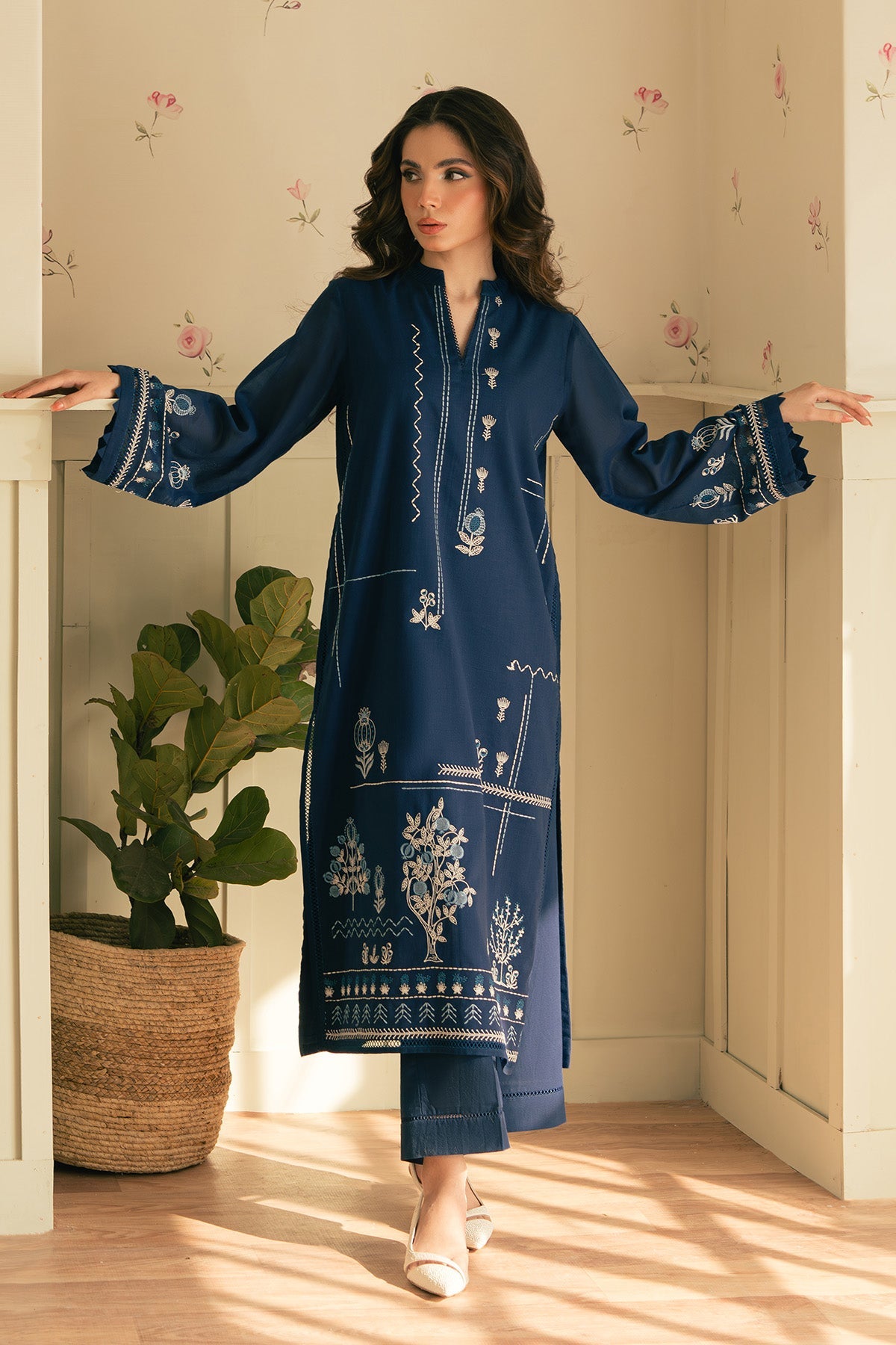 https://cdn.shopify.com/s/files/1/0704/5916/2937/files/NAT04532-Enhanced-NR.jpg?v=1752139849
