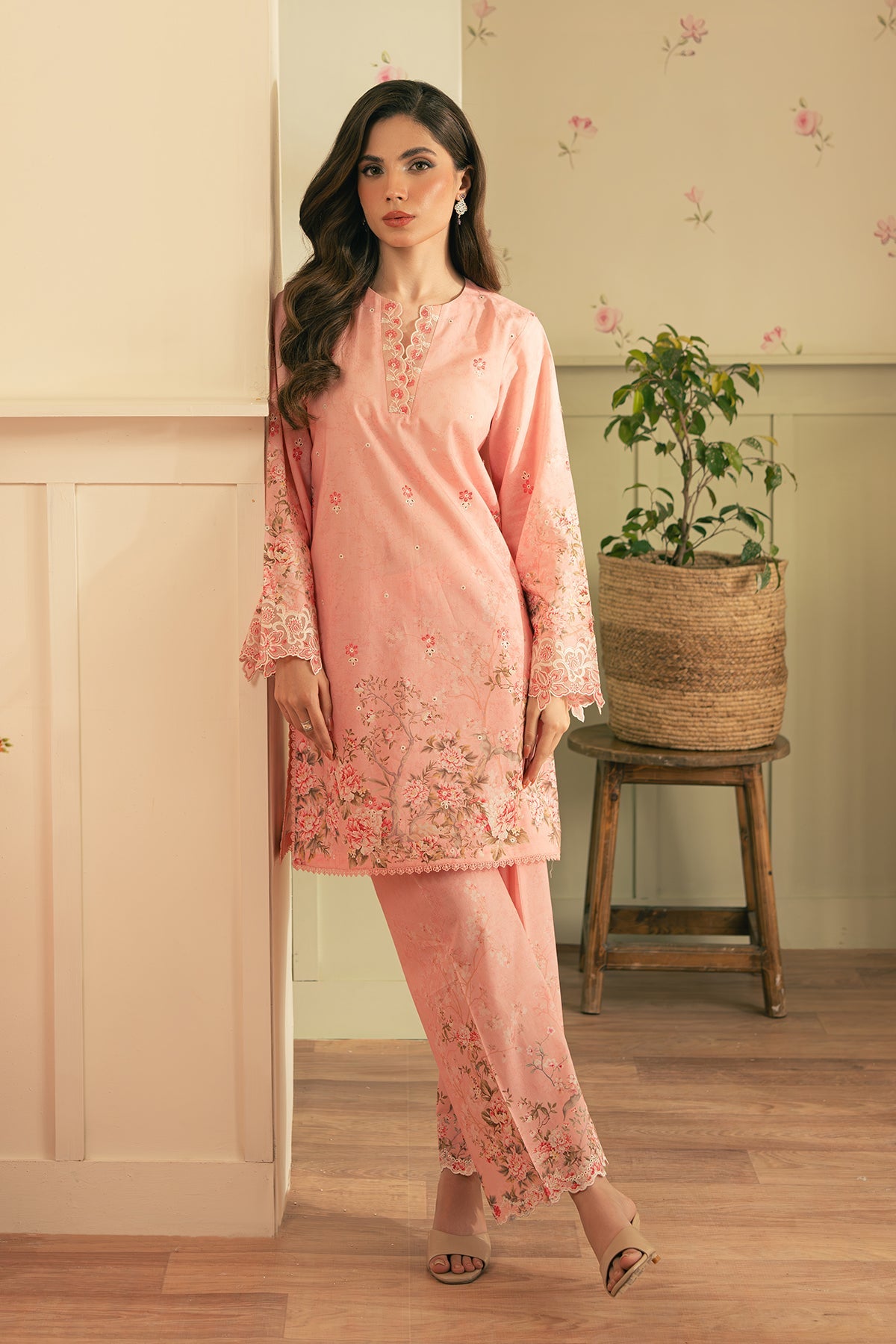 https://cdn.shopify.com/s/files/1/0704/5916/2937/files/NAT05053-Enhanced-NR.jpg?v=1752139830