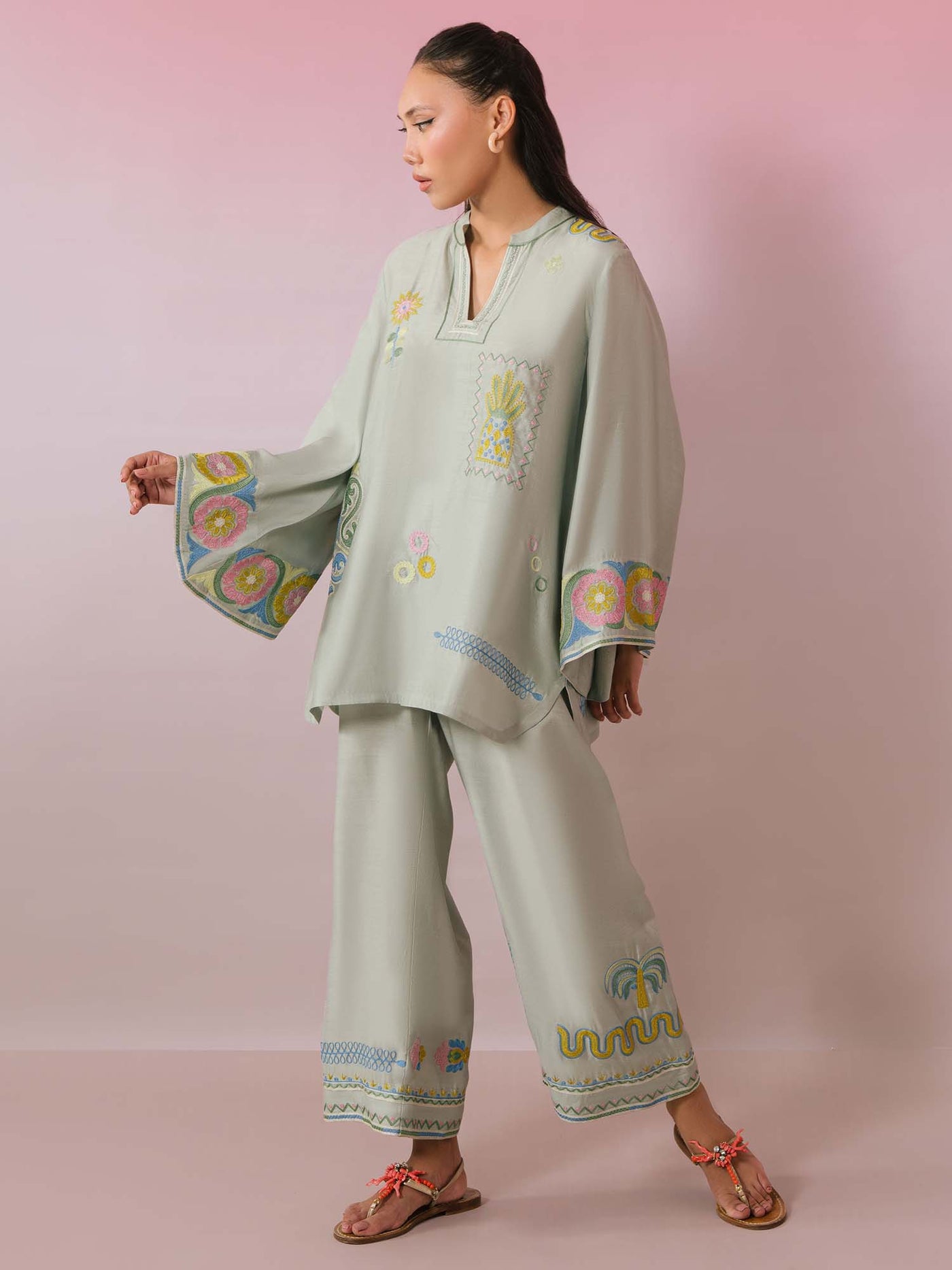 Raya Izaar