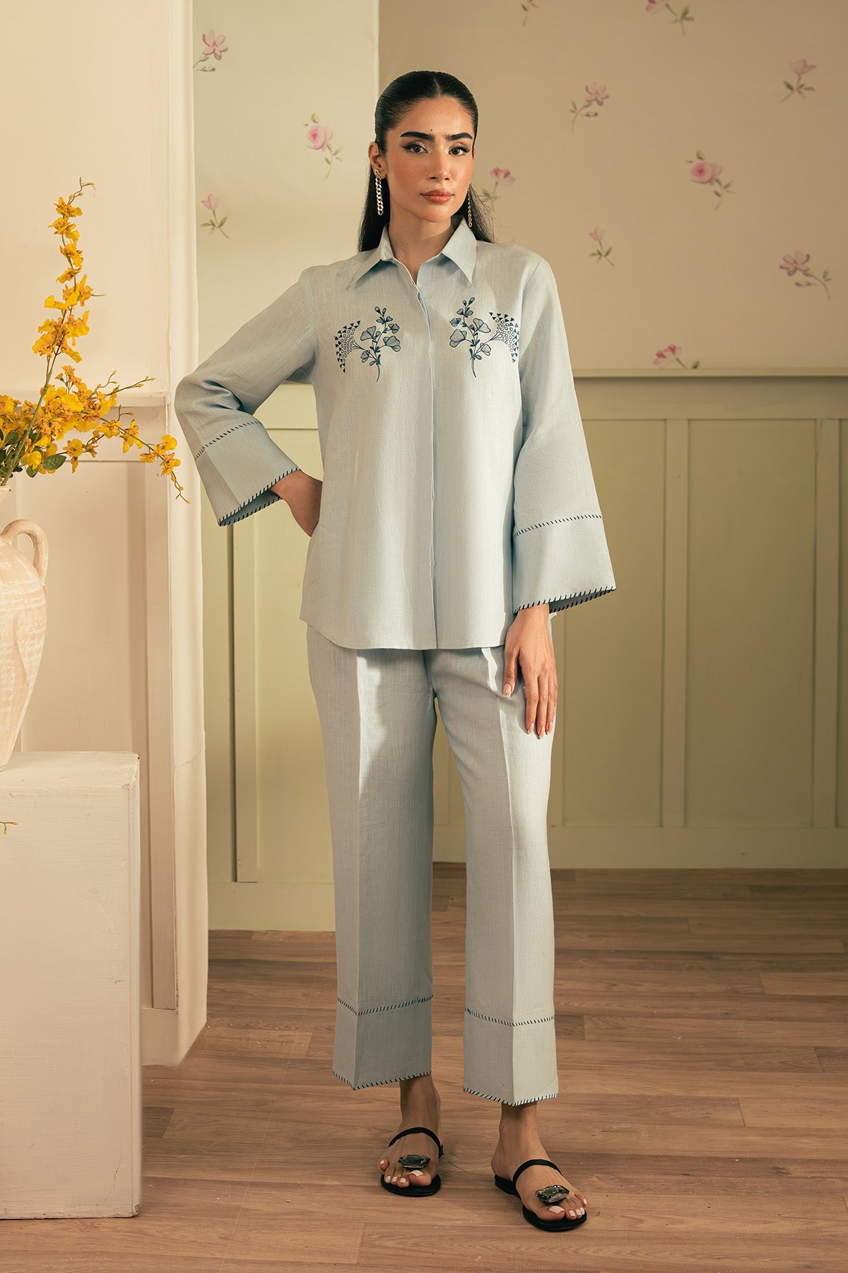https://cdn.shopify.com/s/files/1/0704/5916/2937/files/NAT05533-Enhanced-NR.jpg?v=1752139843
