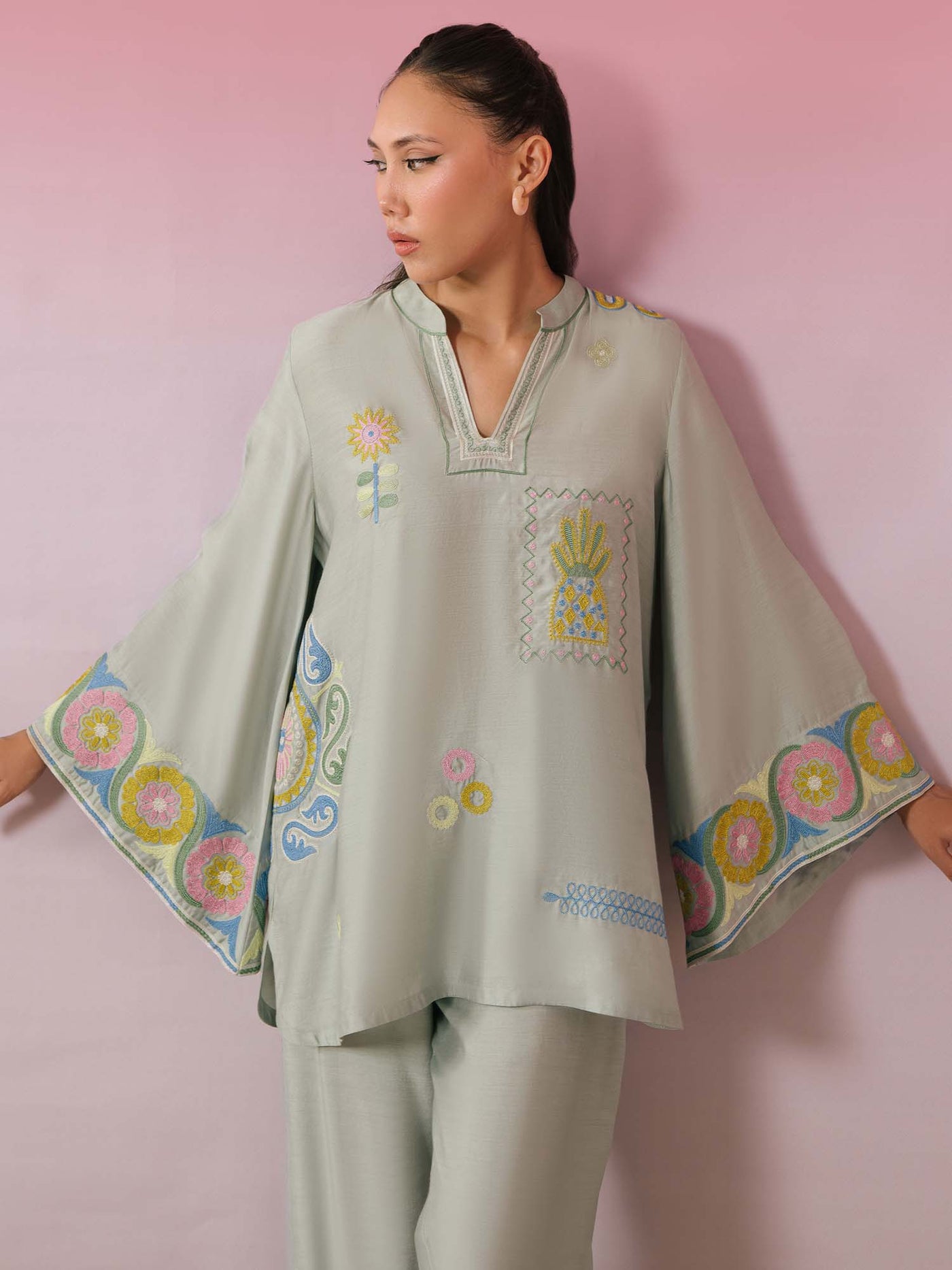 Raya Izaar