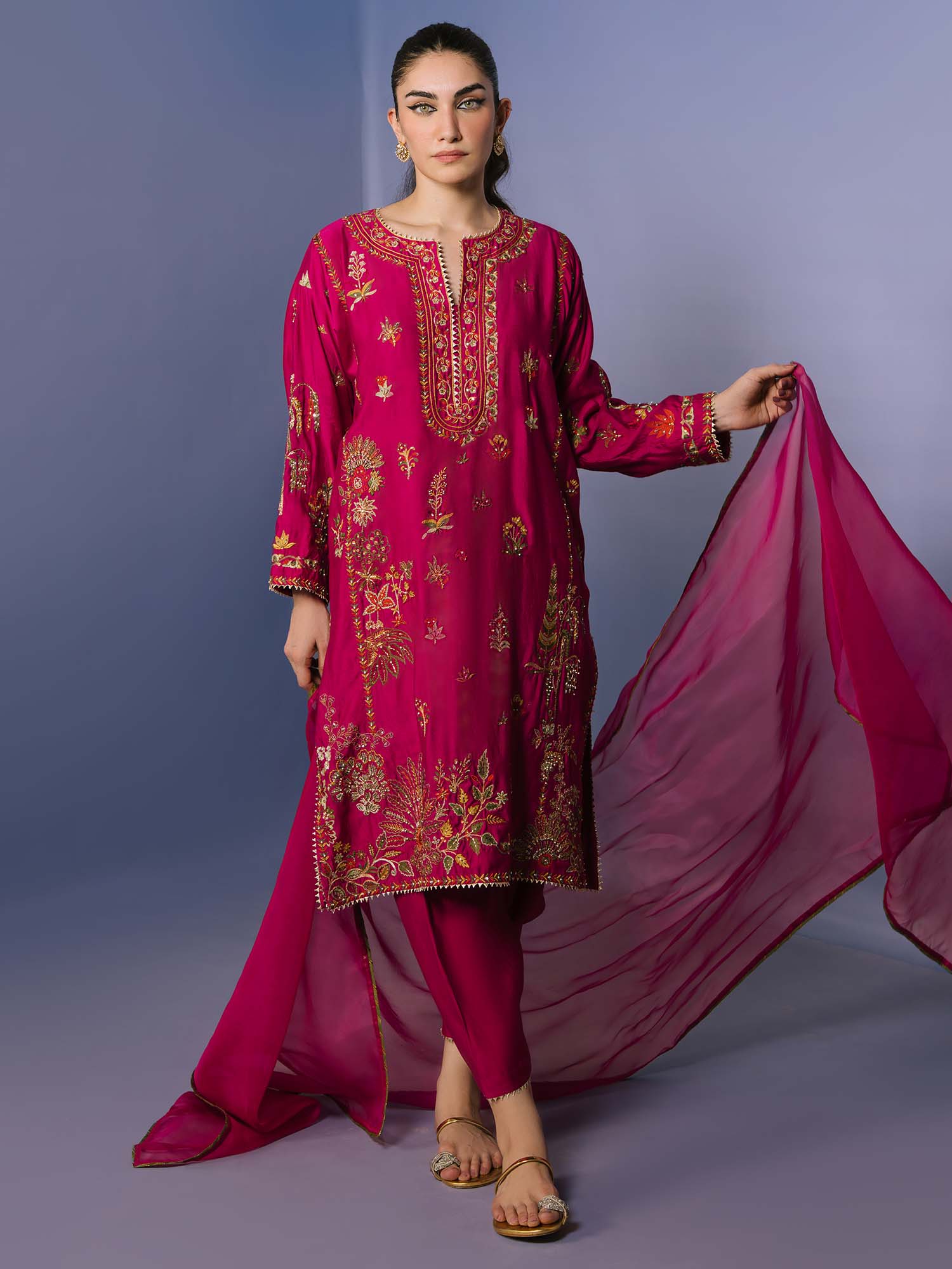 RAYA, SKINNY SHALWAR & DUPATTAraya-skinny-shalwar-dupatta-4