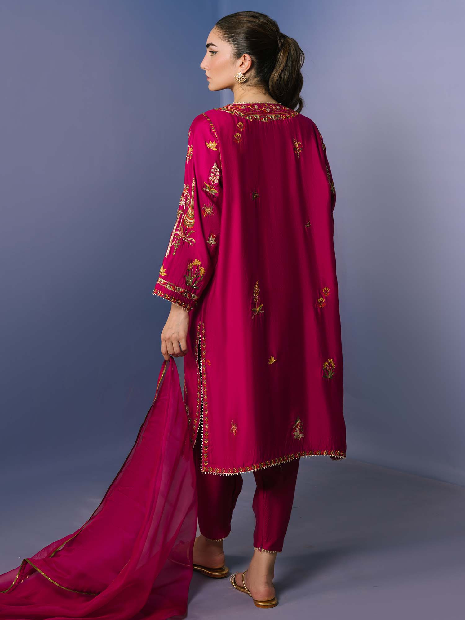 RAYA, SKINNY SHALWAR & DUPATTAraya-skinny-shalwar-dupatta-4