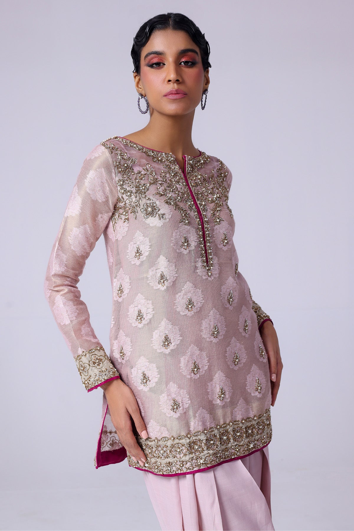 NBC-20-VR-23-2