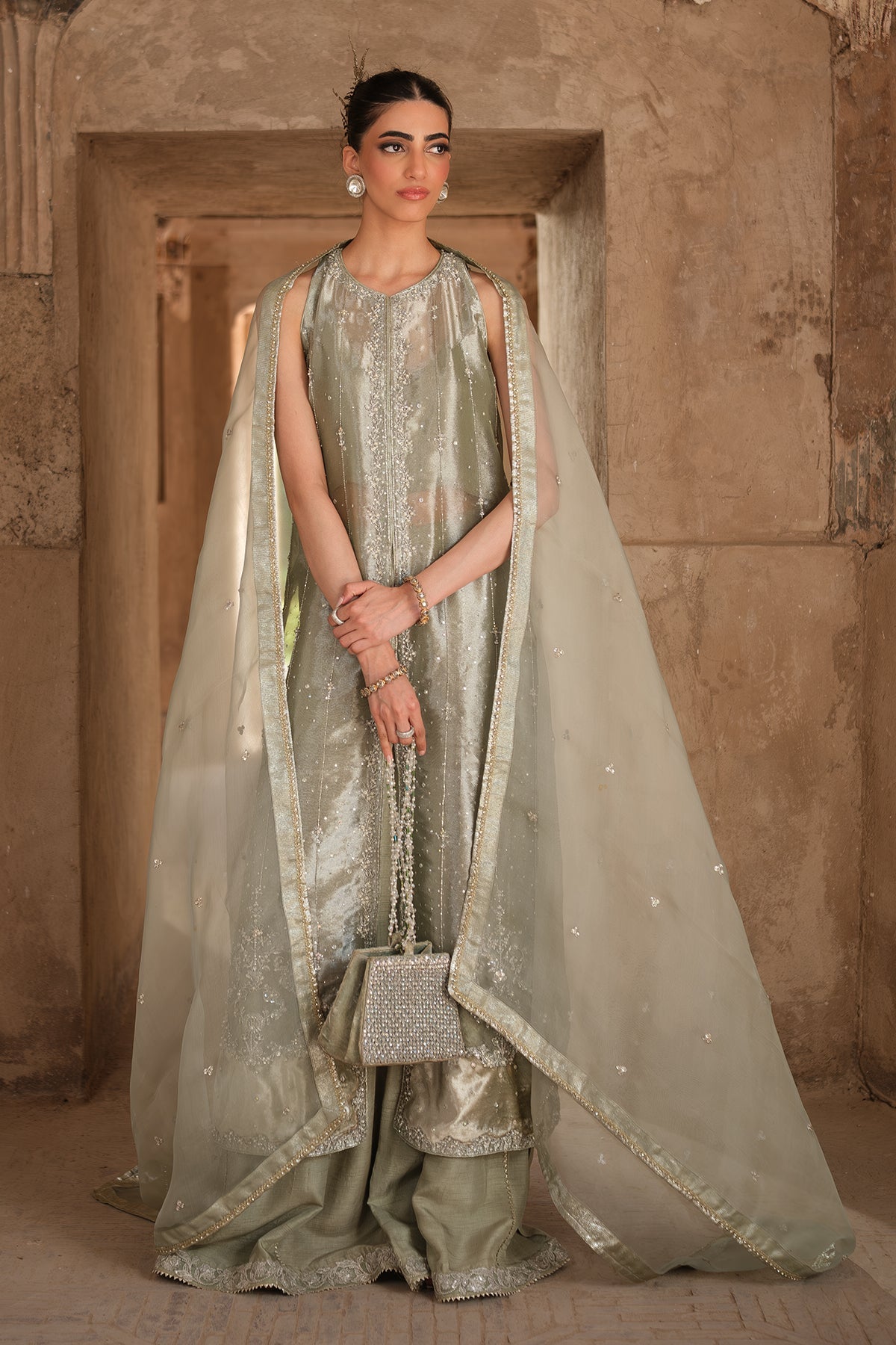 https://cdn.shopify.com/s/files/1/0742/2718/8017/files/NBC-RP-D-07-MG-23-1Dupatta.jpg?v=1772698494