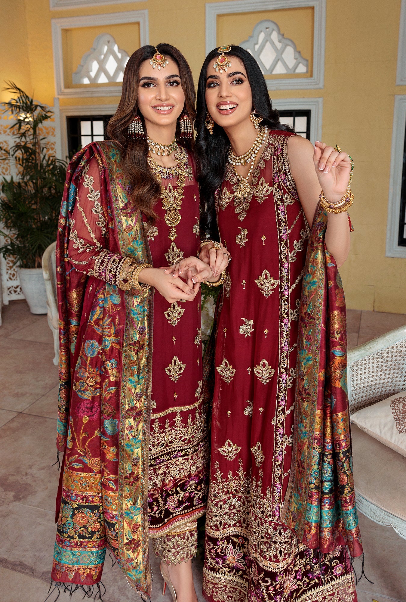 NOOR-KAANI22-D1-CARMINE
