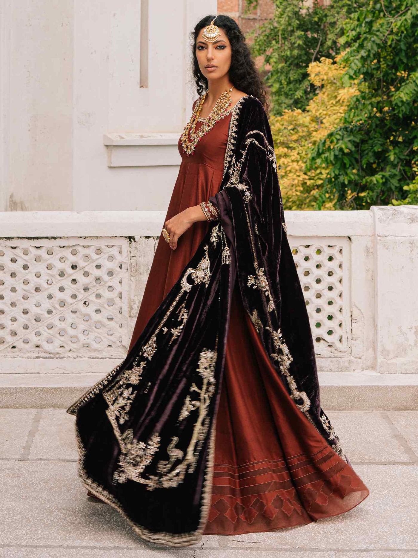 PESHWAS, LEHENGA &amp; SHAWL