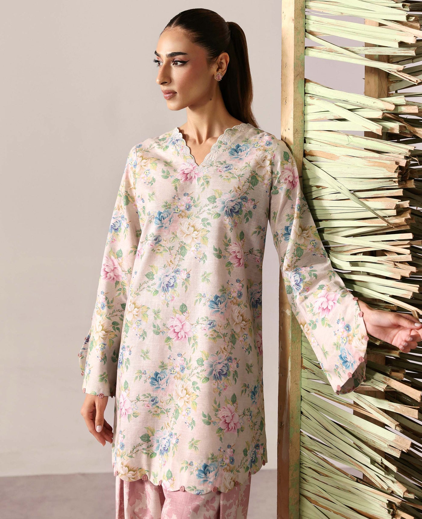 https://cdn.shopify.com/s/files/1/0264/6795/8858/files/Naiara_2.jpg?v=1765282010