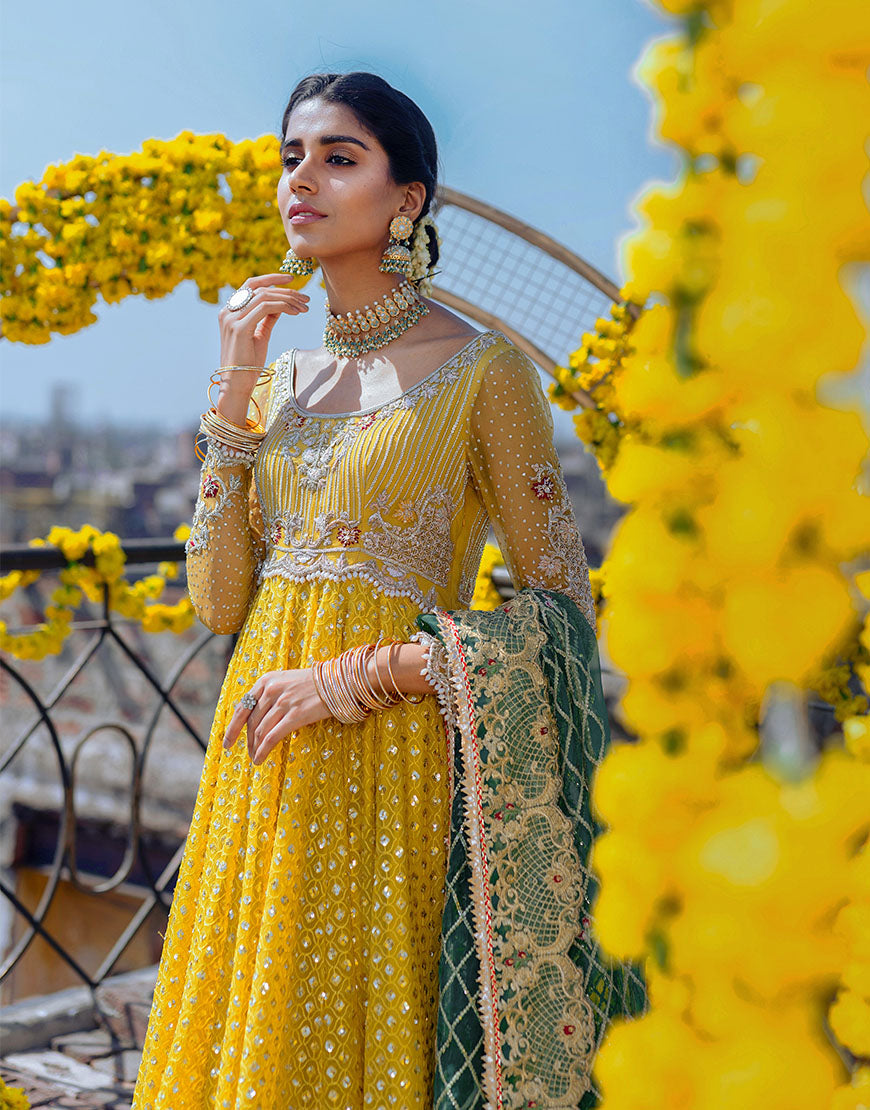 https://cdn.shopify.com/s/files/1/0262/2531/1795/products/Nazneen-03.jpg?v=1626343752