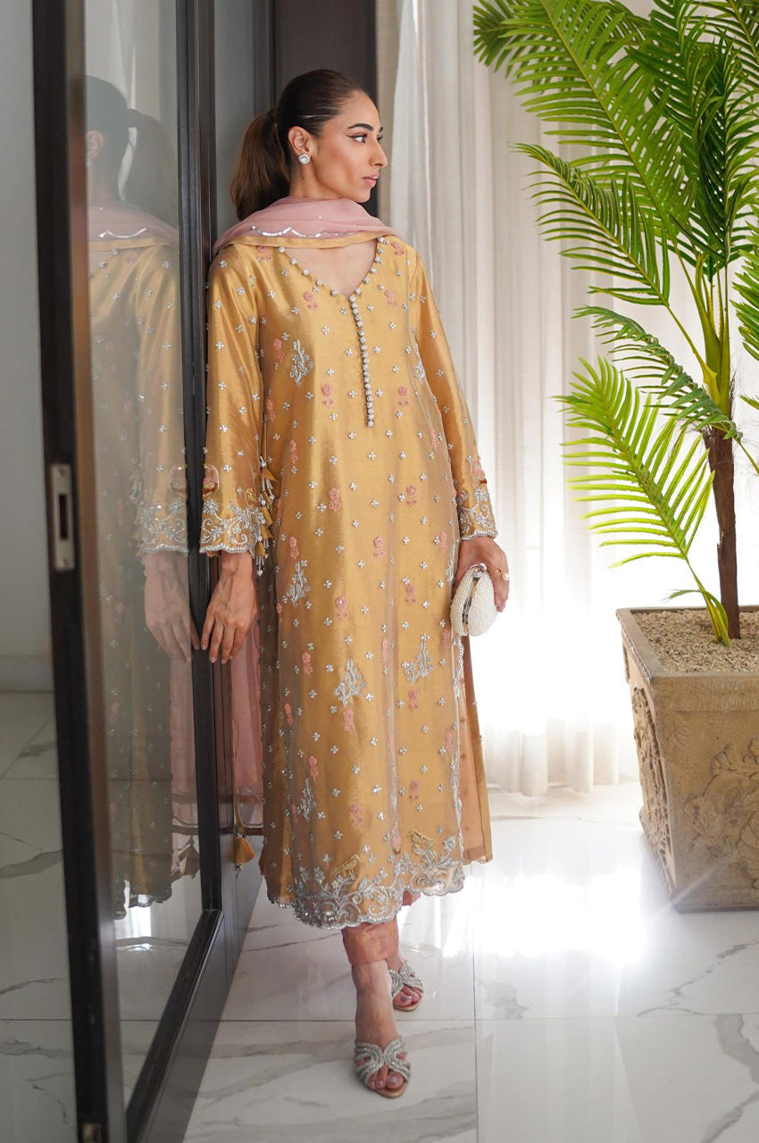 Noor Gold