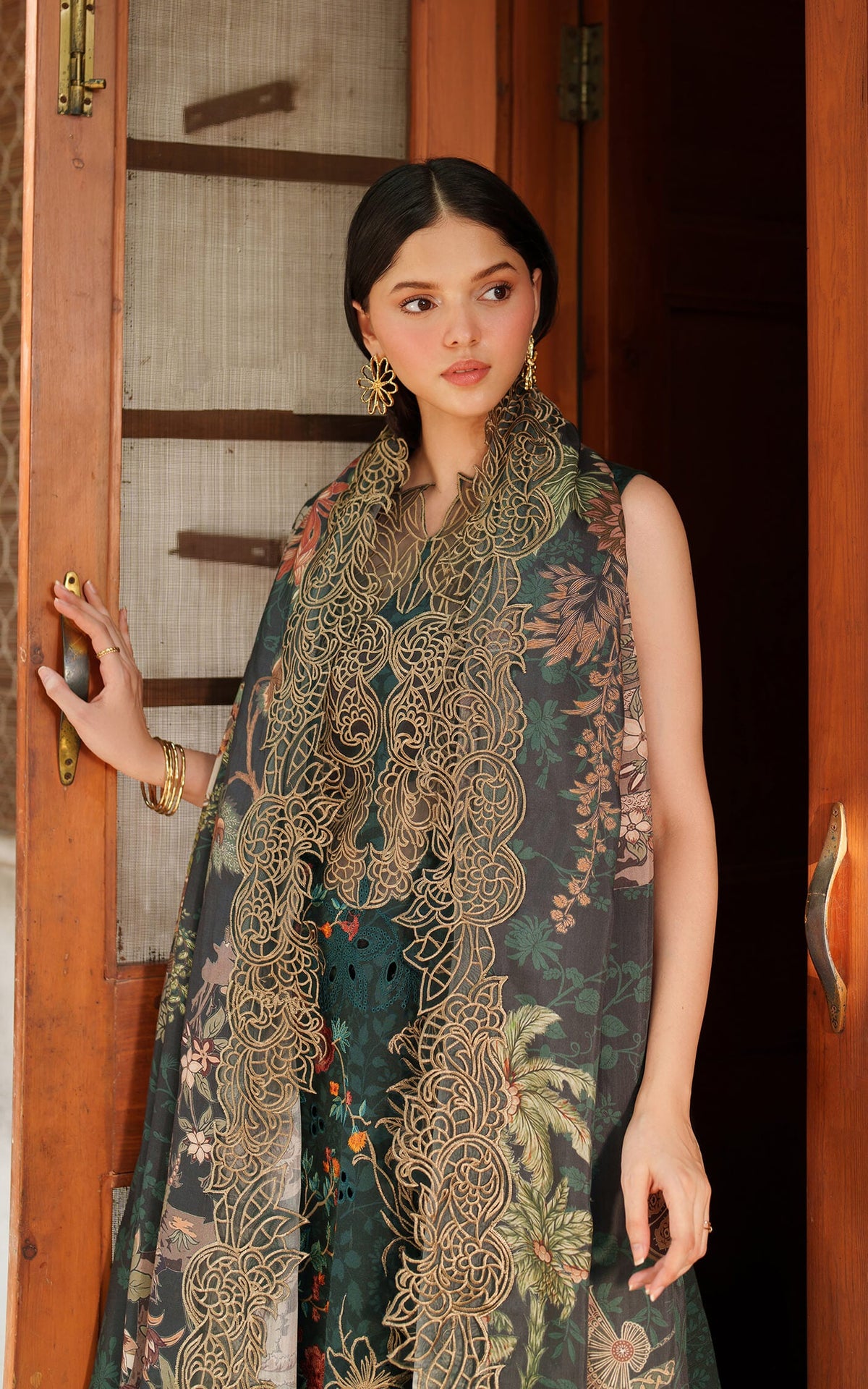 Nora LWC25-01 | 3pcs Embroidered Stitched Suit