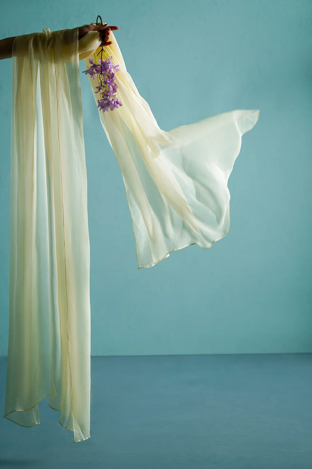 https://cdn.shopify.com/s/files/1/0019/7217/4947/files/Off-WhiteChiffonDupatta-09-3-Vanya.webp?v=1780472959