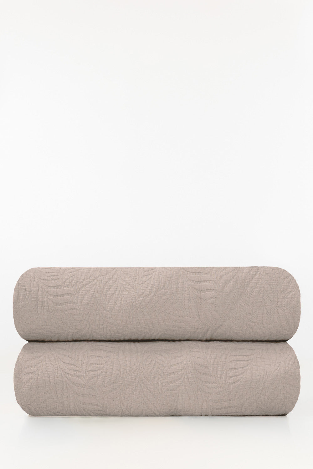 https://cdn.shopify.com/s/files/1/0706/3253/8159/files/OpalGreyMatelasseBlanket_3.jpg?v=1763008201