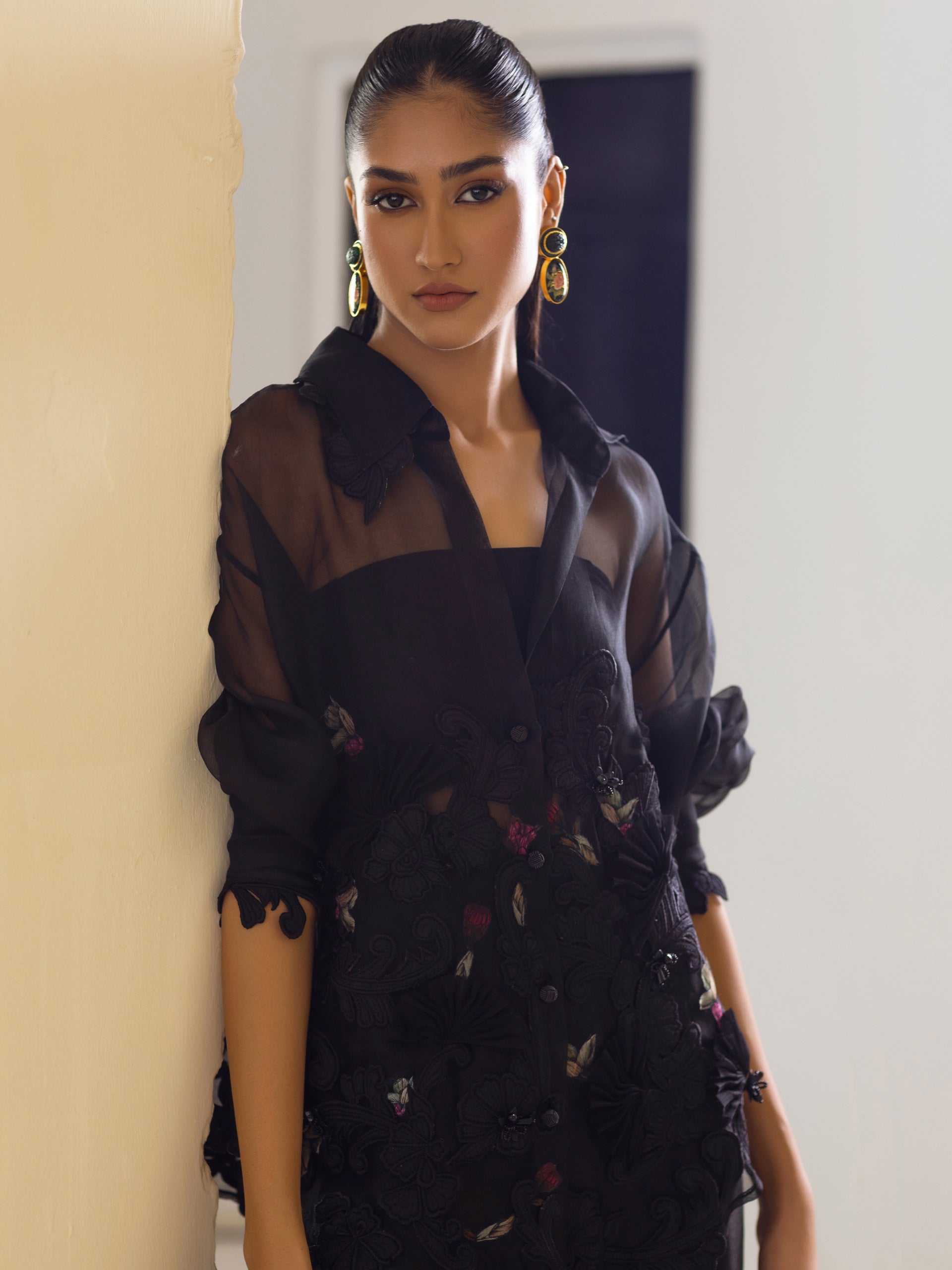Ora - Black