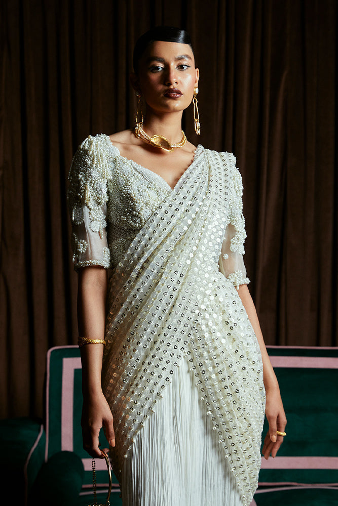 https://cdn.shopify.com/s/files/1/1146/5868/files/Outfit-11-_2.jpg?v=1710412770