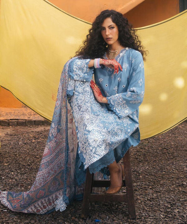 3 Piece - Embroidered Jacquard Suit
