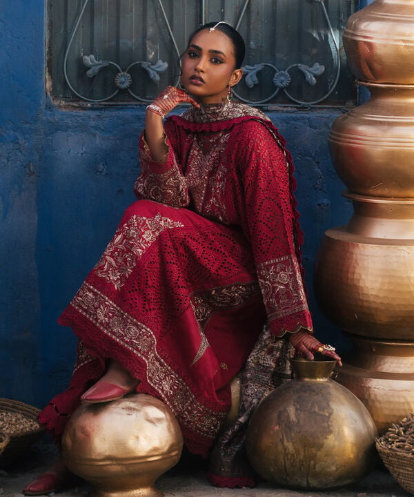 3 Piece - Embroidered Jacquard Suit