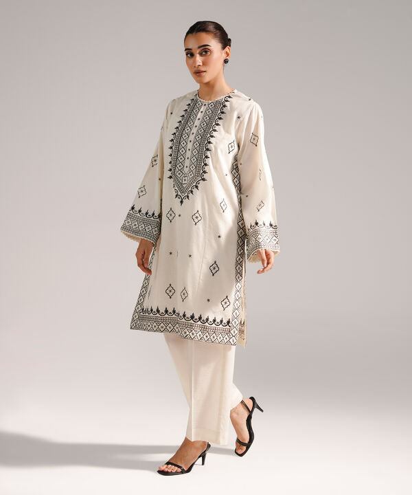 2 Piece - Embroidered Jacquard Suit