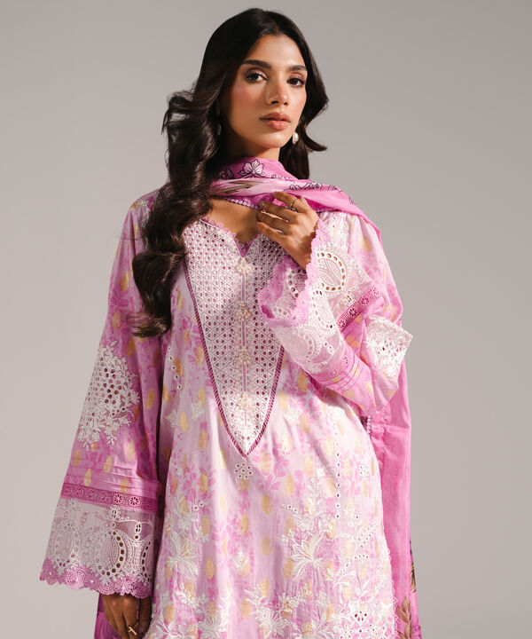 3 Piece - Embroidered Jacquard Suit