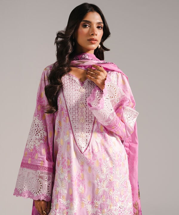 3 Piece - Embroidered Jacquard Suit